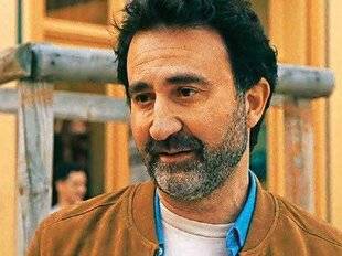 Télé Star 2557 Roman sème le trouble
