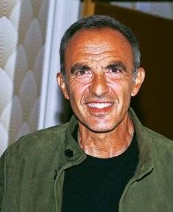 Télé Star 2558 Nikos Aliagas “ Mon personnage est un bateleur, loin de l'animateur que je suis ”