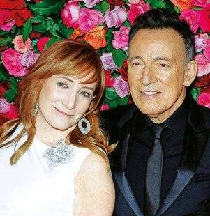 Télé Star 2560 Icône du rock, entre ombre et lumière