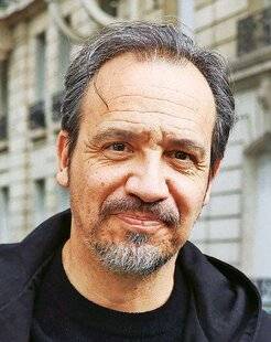 Télé Star 2561 Alexandre Astier : '' J'ai une vie en dehors de Kaamelott '' !