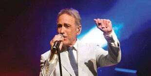 Télé Star 2561 Alain Chamfort : “ Je serai de nouveau au show des Enfoirés ”