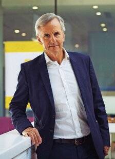 Télé Star 2562 Bernard de La Villardière : “ Enquête exclusive ne donne pas de leçons de morale ! ”