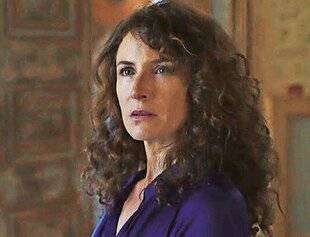 Télé Star 2563 Clotilde impose sa loi