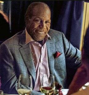 Télé Star 2564 2017 : Danny Glover joue dans un téléfilm de Noël !