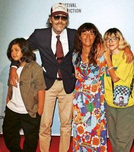 Télé Star 2566 ‘‘ J’ai longtemps cru que je ne comptais pas pour ma mère ”