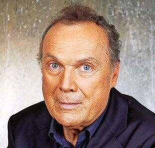 Télé Star 2571 C'est un autre qui a pris ma place.  Je m'aperçois qu'il l'a flinguée.