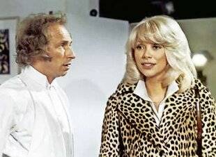 Télé Star 2572 DROIT DANS LES YEUX !