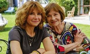 Télé Star 2572 Macha Méril “ Il est temps de porter les femmes au pouvoir ”