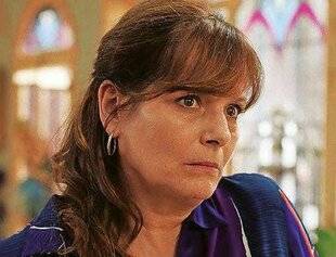 Télé Star 2574 Blanche prise pour cible