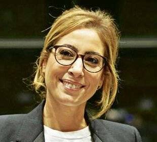 Télé Star 2576 Mon indépendance, c'est mon talisman, j'y tiens plus que tout.