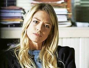 Télé Star 2581 Johanna s'effondre