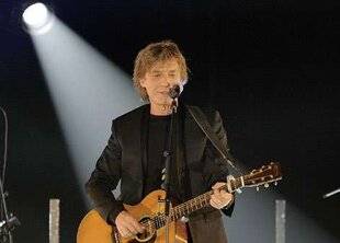 Télé Star 2584 Jean-Louis Aubert : «50 ans avec vous»