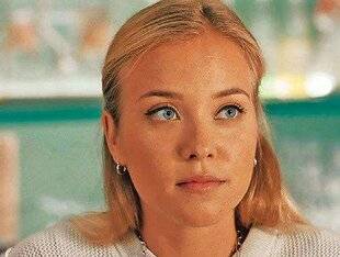 Télé Star 2585 Zoé, amoureuse