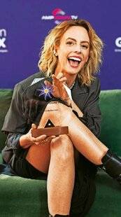 Télé Star 2586 Sara Mortensen '' Astrid et Raphaëlle mérite d'être récompensée ! ''