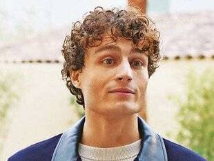 Télé Star 2586 Voici qui est Noé…