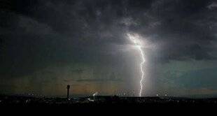 Télé Star 2586 La foudre, un éclair de génie