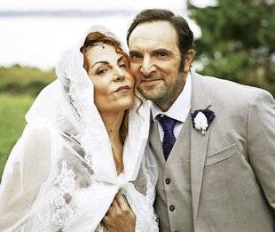 Télé Star 2590 Anne-Élisabeth Blateau et David Mora “ Emma et Fabien se marient en Bretagne ”