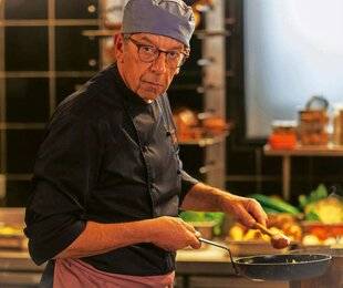 Télé Star 2592 Michel Cymes “Je joue un chef puant, j'ai croisé pas mal de gens comme ça ”