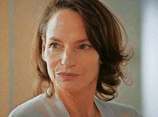 Télé Star 2592 Catherine repart au combat