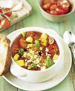 Télé Star 2594 Gaspacho andalou revisité aux tomates, pêches, feta et basilic
