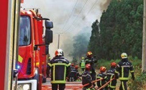 Télé Star 2603 Une soirée pour les pompiers