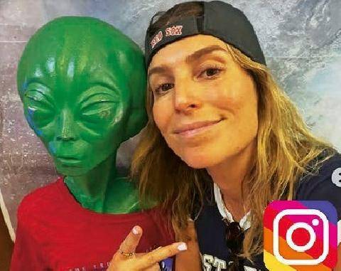 Télé Star 2605 Laury Thilleman
