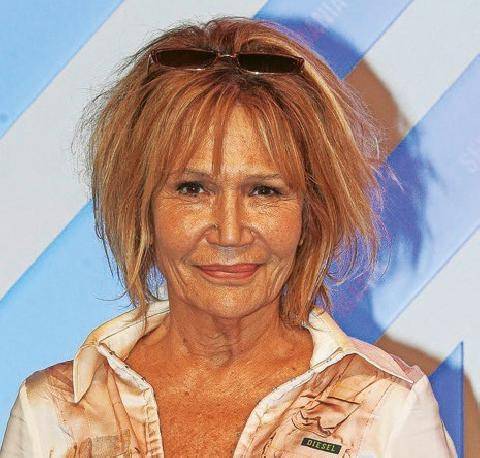 Télé Star 2607 Des stars se confient sur le cancer