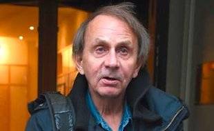 Télé Poche 2764 > Michel Houellebecq en série