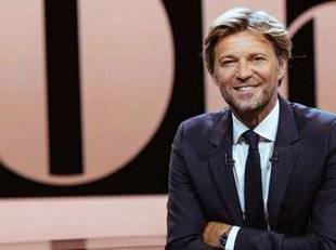 Télé Poche 2769 ANNE-SOPHIE LAPIX ET LAURENT DELAHOUSSE FÊTENT LES 70 ANS DU JT