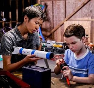 Télé Poche 2775 SHELDON PREND UN COUP DE JEUNE