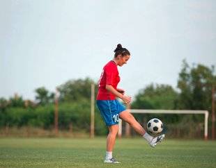 Télé Poche 2781 En France, le foot féminin est en plein boom
