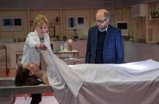 Télé Poche 2799 “TRAVAILLER AVEC DES MORTS, C'EST TRÈS PRATIQUE !”