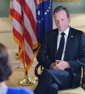 Télé Poche 2805 KIEFER SUTHERLAND PRÉSIDENT