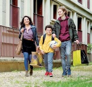 Télé Poche 2805 ITINÉRAIRE D'UNE MAMAN BRAQUEUSE