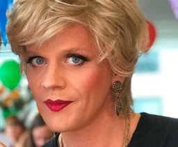 Télé Poche 2810 LE POT DE DÉPART DE CATHERINE ET LILIANE