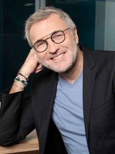Télé Poche 2810 De quoi se mêle-t-il ?