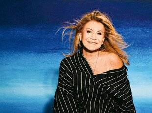 Télé Poche 3088 Sheila : “J'AI DÉCIDÉ DE FAIRE DE MA VIE UNE AVENTURE”