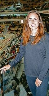 Télé Poche 3093 Alizé Cornet : “J'AI EU ENVIE DE M'OCTROYER UNE DERNIÈRE ET COURTE AVENTURE AVEC LE TENNIS”