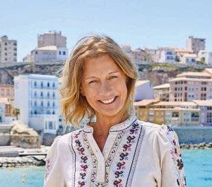 Télé Poche 3095 Carole Gaessler : “UNE PERSONNALITÉ ME FAIT DÉCOUVRIR SON SUD”
