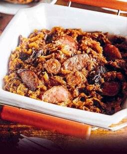 Télé Poche 3105 Mijoté de chou à la saucisse fumée et aux pruneaux (bigos)