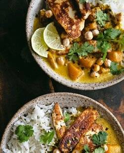 Télé Poche 3119 Curry au butternut pois chiches et halloumi grillé