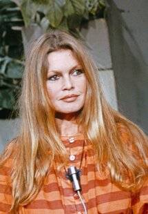 Télé Poche 3126 Brigitte Bardot L'ADIEU À LA BELLE REBELLE
