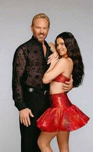 Télé Poche 3131 Denitsa Ikonomova “IAN EST UN SHOWMAN”