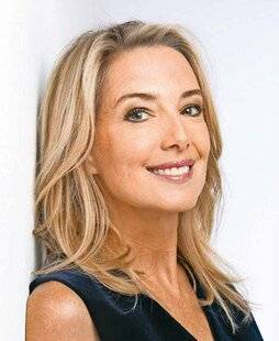 Télé Poche 3135 Sidonie Bonnec '' MES ENFANTS TROUVENT AMUSANT DE ME VOIR À L'ÉCRAN ''