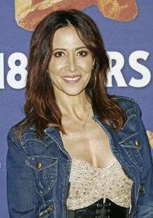 Télé Poche 3136 Fabienne Carat ''JE FAIS UN PEU MA SAUCE AVEC LA RELIGION CHRÉTIENNE''