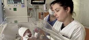 Télé Poche 3136 L'HÔPITAL DES PREMIERS JOURS 