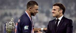 Télé Poche 3147 MBAPPÉ, LA DIPLOMATIE DU BALLON ROND 