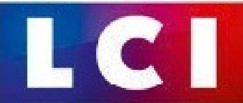 Télé Poche 3158 Amélie Carrouër ‘‘ON VIT UNE PÉRIODE TRÈS COMPLIQUÉE…’’