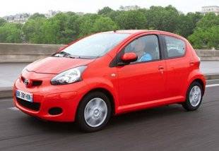 Auto Plus 1467 Une Toyota Aygo (2005-2014)