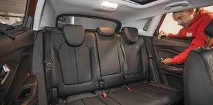 Auto Plus 1591 Quels SUV ont la banquette arrière la plus large ?